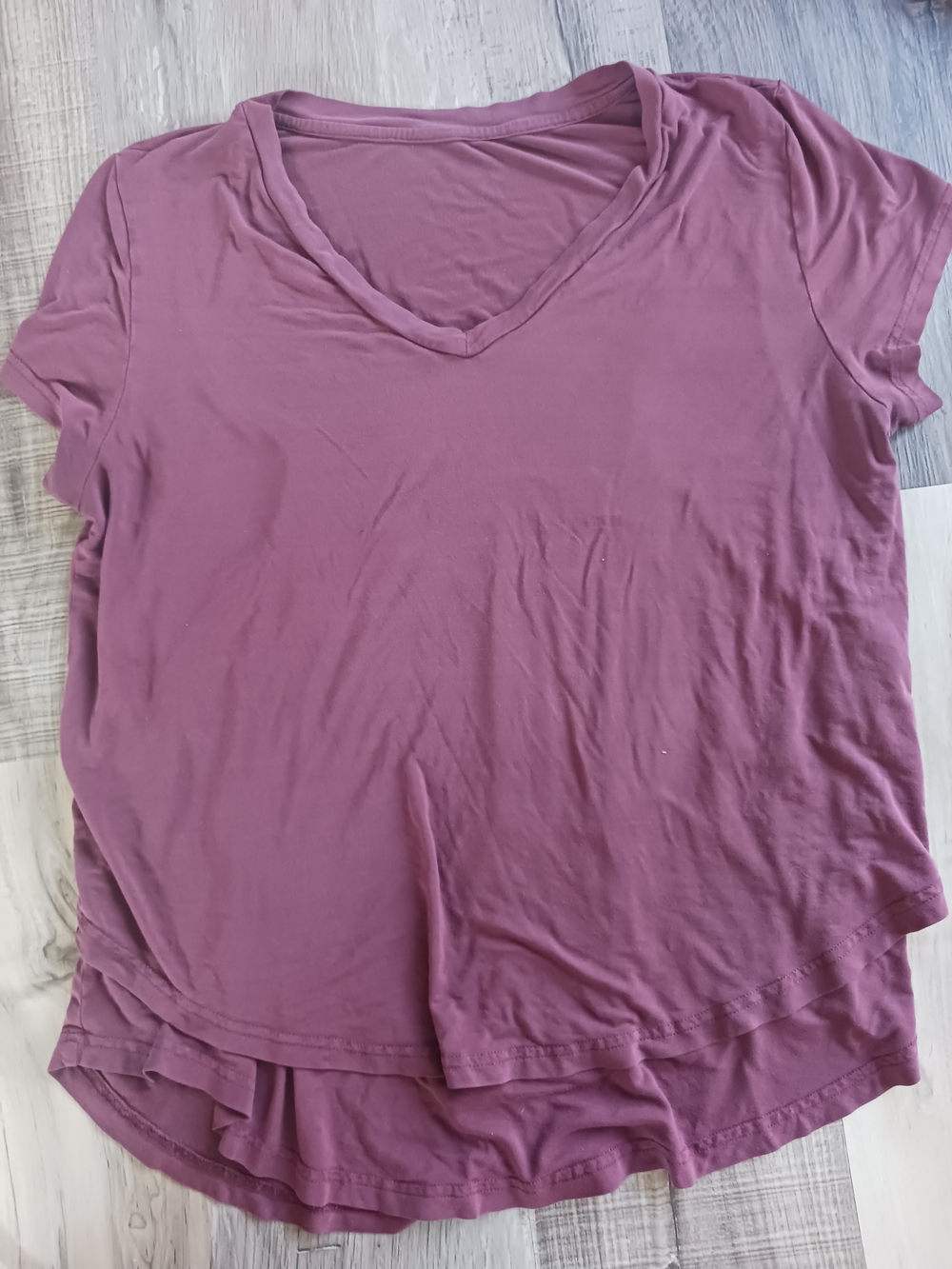 Latched Mama Mauve Short Sleeve V-Neck Tee